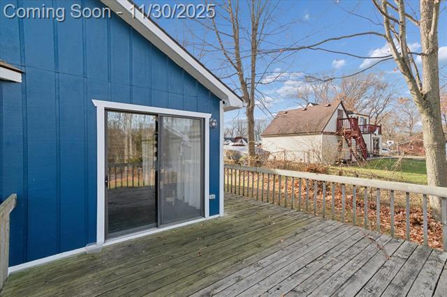 Builiding view forty two for 28140 Terrence, Livonia, MI. 48154