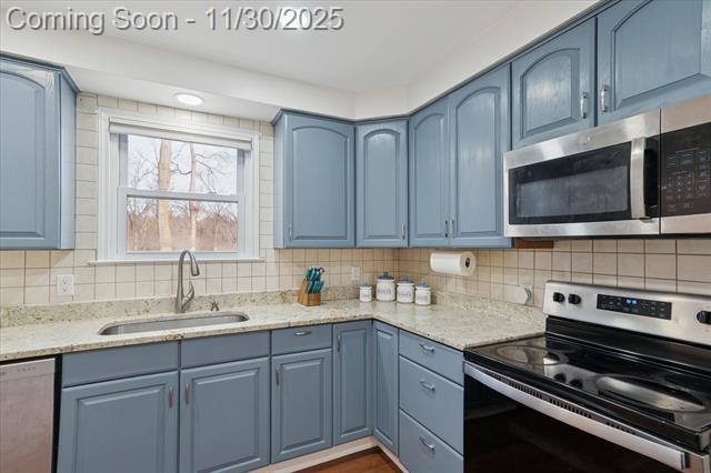 Builiding view sixteen for 28140 Terrence, Livonia, MI. 48154