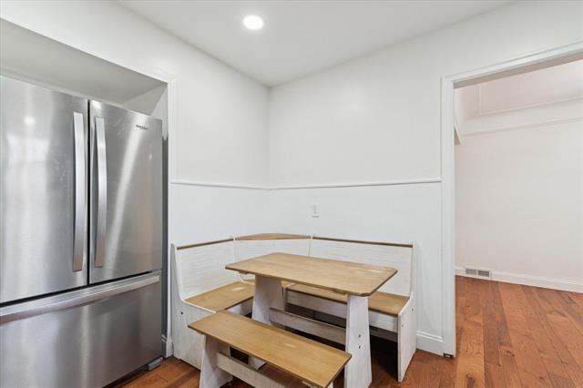 Builiding view thirteen for 28140 Terrence, Livonia, MI. 48154