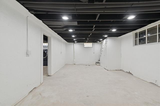 Builiding view thirty five for 28140 Terrence, Livonia, MI. 48154