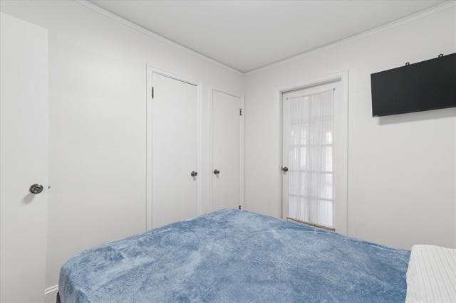 Builiding view twenty six for 28140 Terrence, Livonia, MI. 48154