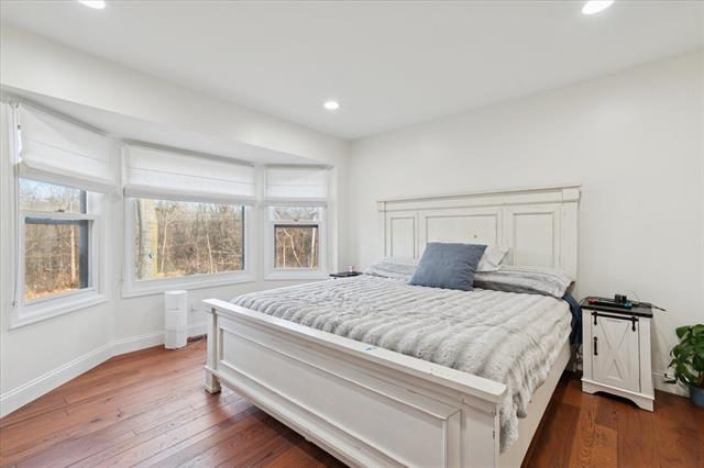 Builiding view twenty for 28140 Terrence, Livonia, MI. 48154