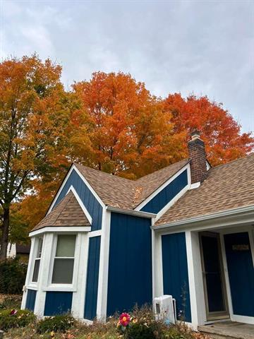 Builiding view two for 28140 Terrence, Livonia, MI. 48154