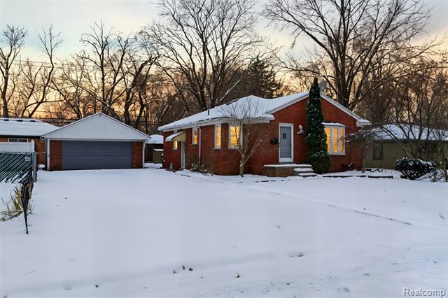 Builiding view one for 26541 6 Mile, Redford, MI. 48240