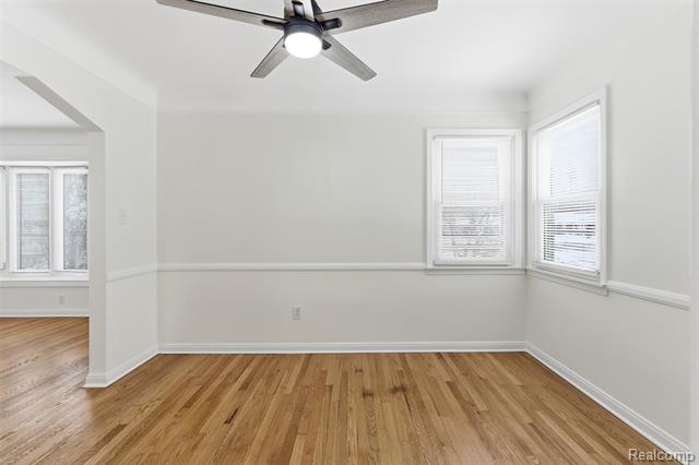 Builiding view seven for 26541 6 Mile, Redford, MI. 48240