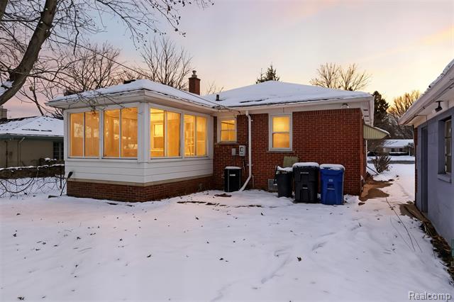 Builiding view twenty eight for 26541 6 Mile, Redford, MI. 48240