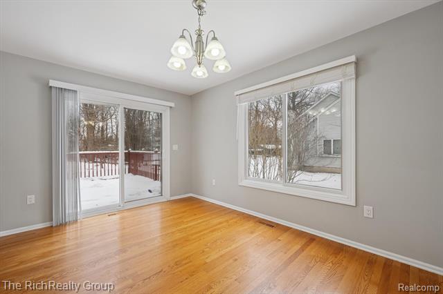 Builiding view eight for 23197 Elmgrove, Farmington, MI. 48336