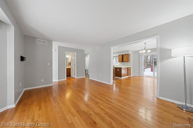 Builiding view seven for 23197 Elmgrove, Farmington, MI. 48336