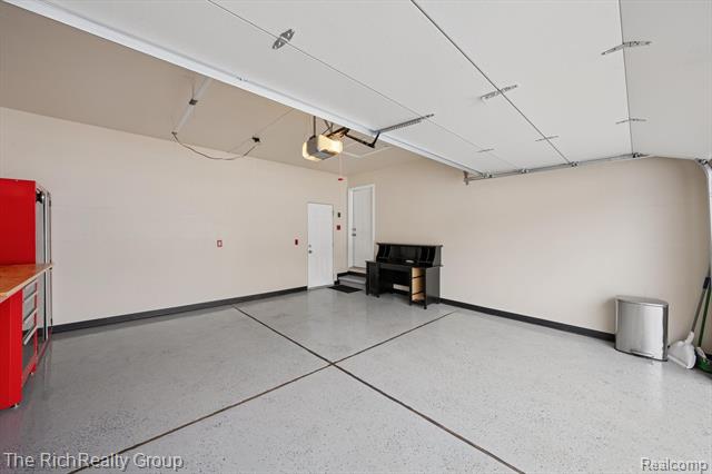 Builiding view thirty four for 23197 Elmgrove, Farmington, MI. 48336