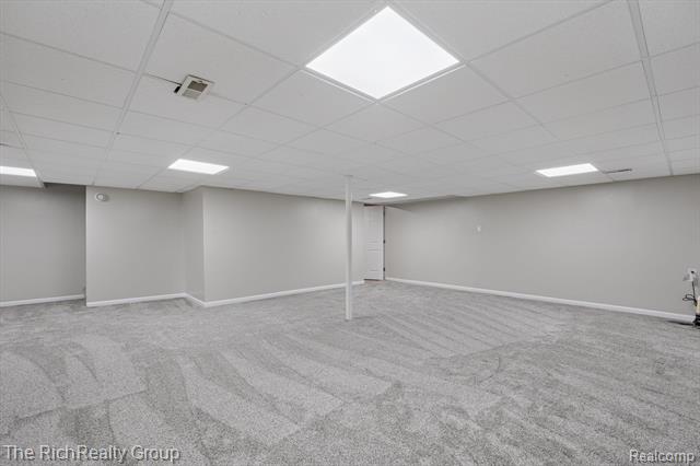 Builiding view thirty for 23197 Elmgrove, Farmington, MI. 48336