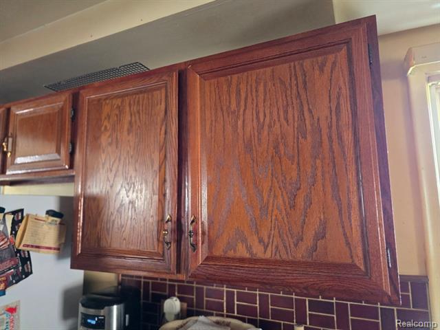 Builiding view six for 17285 Gaylord, Redford, MI. 48240