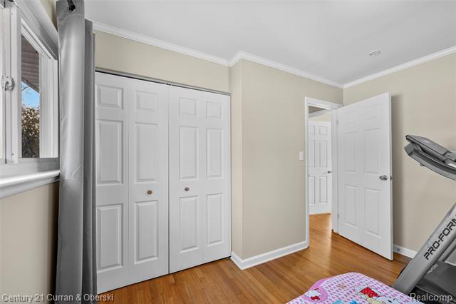 Builiding view twenty three for 18070 Floral, Livonia, MI. 48152