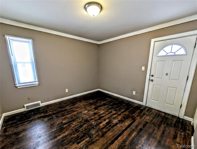 Builiding view eleven for 19990 Kinloch, Redford, MI. 48240