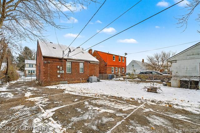 Builiding view fourteen for 19329 Garfield, Redford, MI. 48240