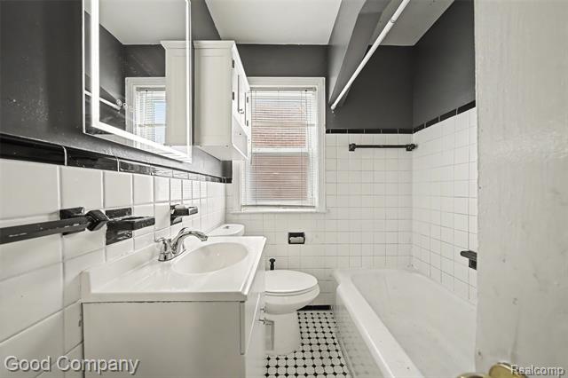 Builiding view seven for 19329 Garfield, Redford, MI. 48240