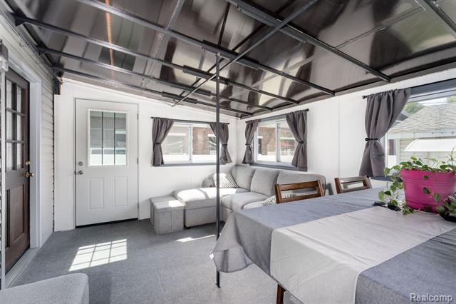 Builiding view eighteen for 18435 Glenmore, Redford, MI. 48240