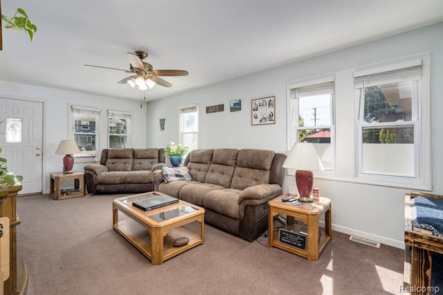 Builiding view five for 18435 Glenmore, Redford, MI. 48240