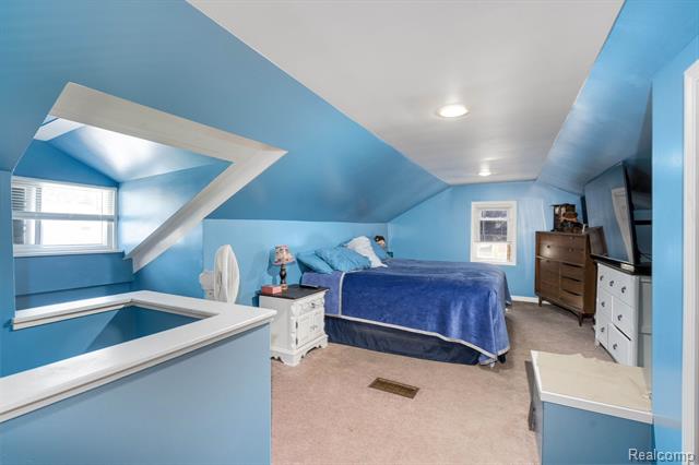 Builiding view twenty nine for 18435 Glenmore, Redford, MI. 48240