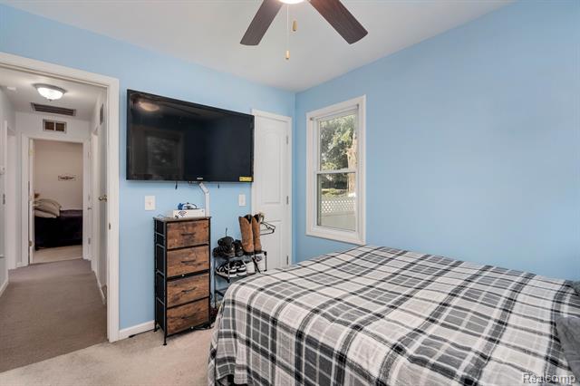 Builiding view twenty three for 18435 Glenmore, Redford, MI. 48240