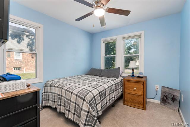 Builiding view twenty two for 18435 Glenmore, Redford, MI. 48240