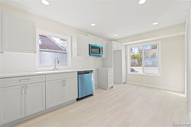 Builiding view five for 17444 Beech Daly, Redford, MI. 48240