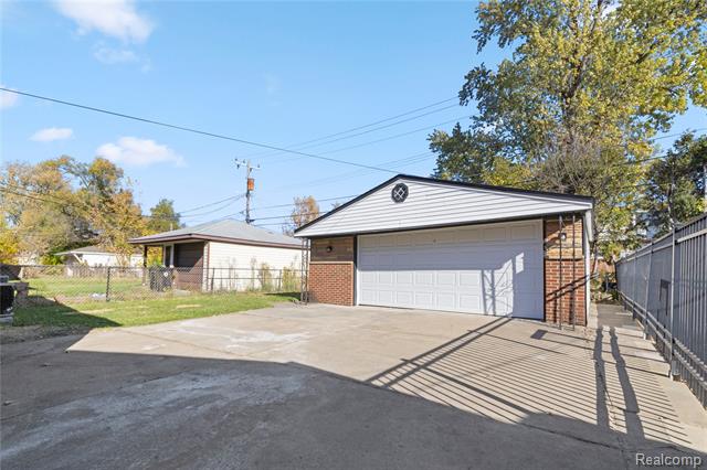 Builiding view twenty five for 17444 Beech Daly, Redford, MI. 48240