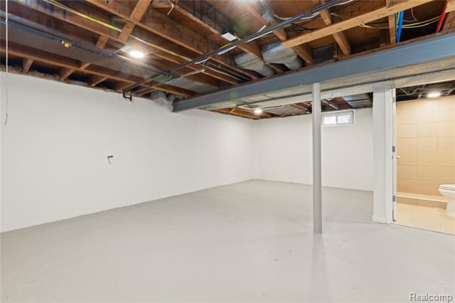 Builiding view twenty one for 17444 Beech Daly, Redford, MI. 48240