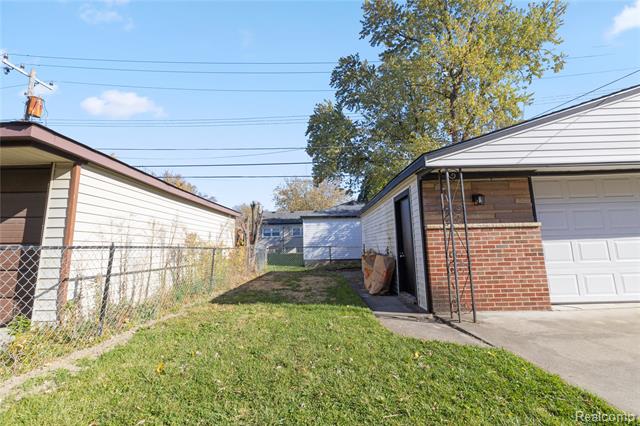 Builiding view twenty six for 17444 Beech Daly, Redford, MI. 48240