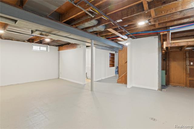 Builiding view twenty for 17444 Beech Daly, Redford, MI. 48240