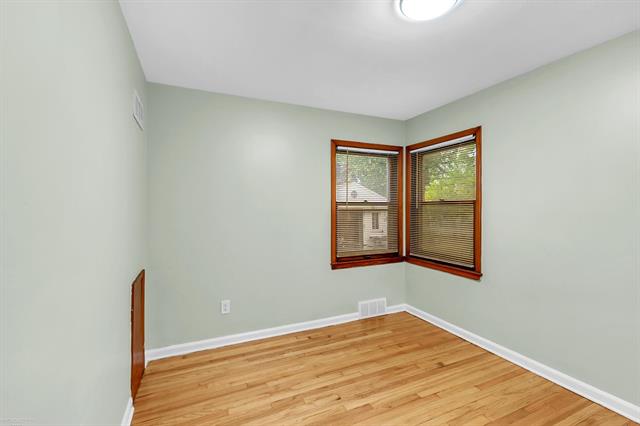 Builiding view thirteen for 17363 Olympia, Redford, MI. 48240