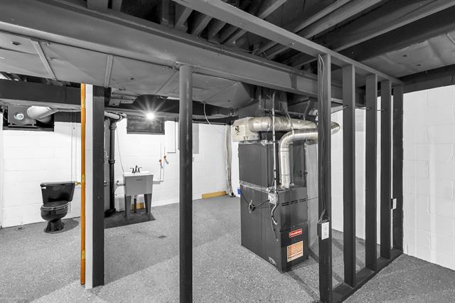 Builiding view twenty three for 17363 Olympia, Redford, MI. 48240