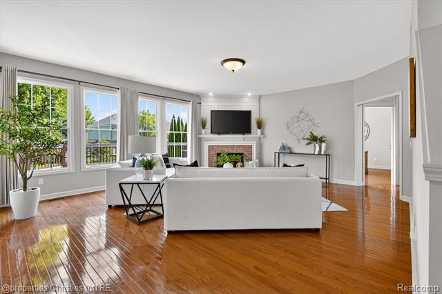 Builiding view fifteen for 45094 Oak Forest, Northville, MI. 48168