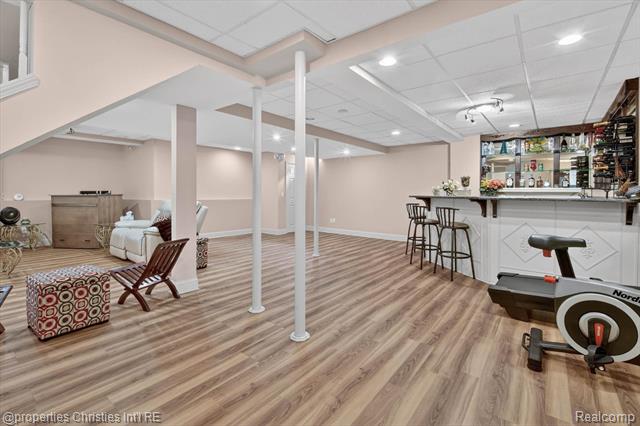 Builiding view fifty five for 45094 Oak Forest, Northville, MI. 48168