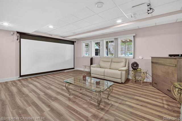 Builiding view fifty for 45094 Oak Forest, Northville, MI. 48168