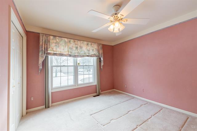 Builiding view twenty five for 16352 Country Knoll, Northville, MI. 48168