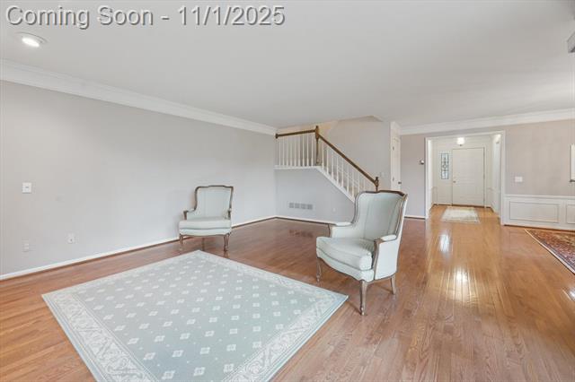 Builiding view eighteen for 16252 Country Knoll, Northville, MI. 48168