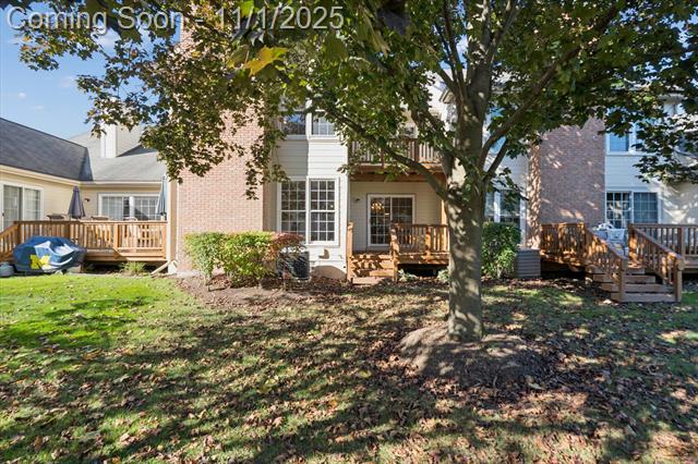 Builiding view fifty four for 16252 Country Knoll, Northville, MI. 48168