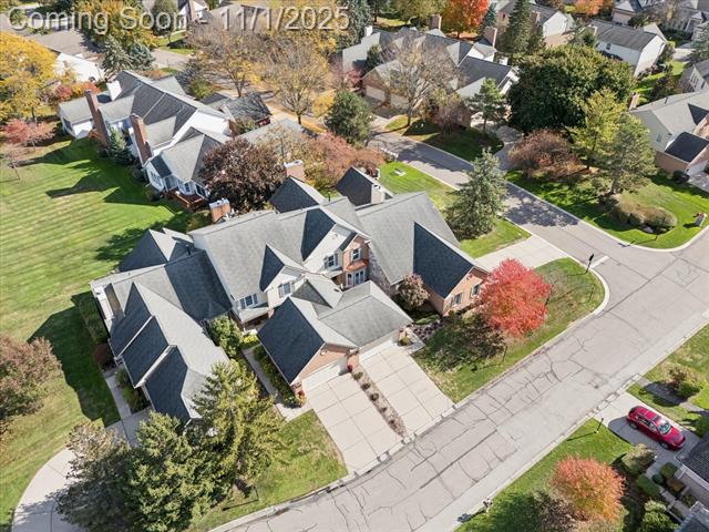 Builiding view sixty one for 16252 Country Knoll, Northville, MI. 48168