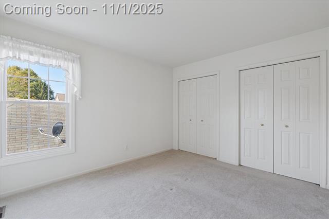 Builiding view thirty five for 16252 Country Knoll, Northville, MI. 48168