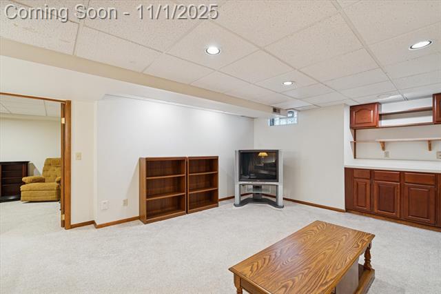 Builiding view thirty nine for 16252 Country Knoll, Northville, MI. 48168