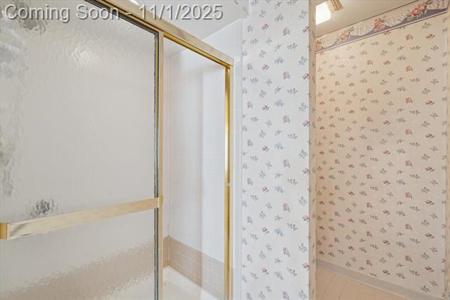 Builiding view thirty for 16252 Country Knoll, Northville, MI. 48168