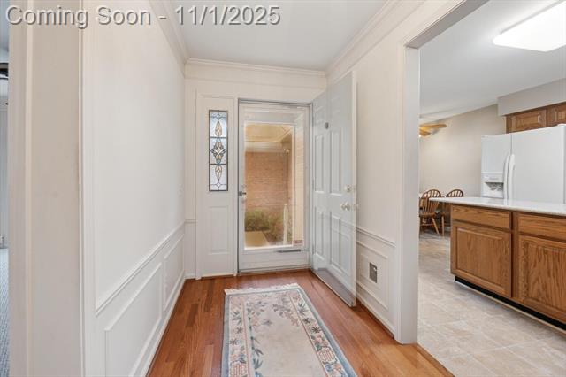 Builiding view twenty four for 16252 Country Knoll, Northville, MI. 48168