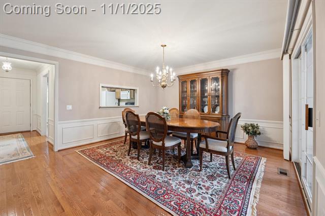 Builiding view twenty for 16252 Country Knoll, Northville, MI. 48168