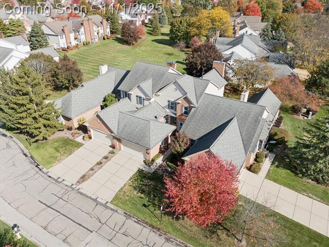 front view for 16252 Country Knoll Dr Muirfield Ln, Northville, Mi. 48168