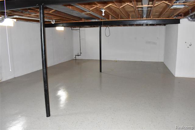 Builiding view fourteen for 16318 White Haven, Northville, MI. 48168