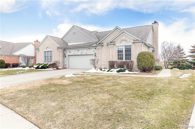 front view for 16996 Sycamore Ct, Northville, Mi. 48168