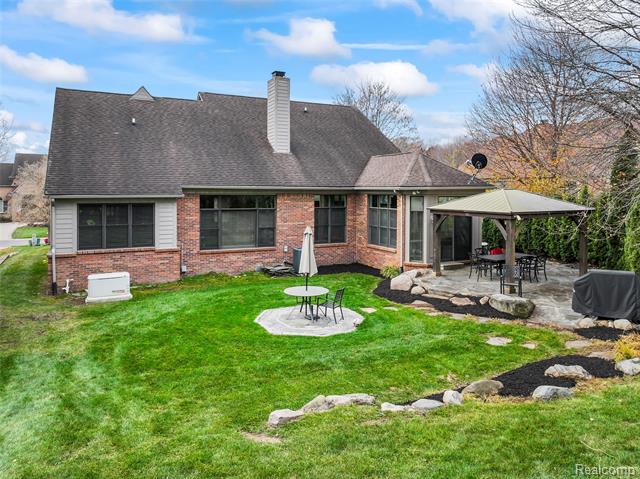 Builiding view eight for 18282 Cascade, Northville, MI. 48168