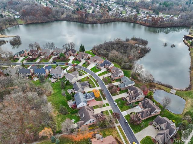 Builiding view fifteen for 18282 Cascade, Northville, MI. 48168