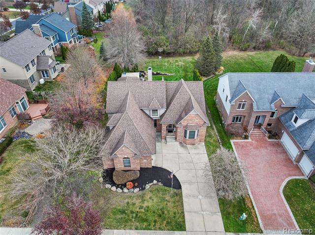 Builiding view fourteen for 18282 Cascade, Northville, MI. 48168