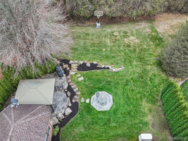 Builiding view nine for 18282 Cascade, Northville, MI. 48168